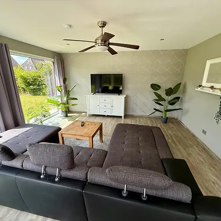 Neeborg Holiday home *